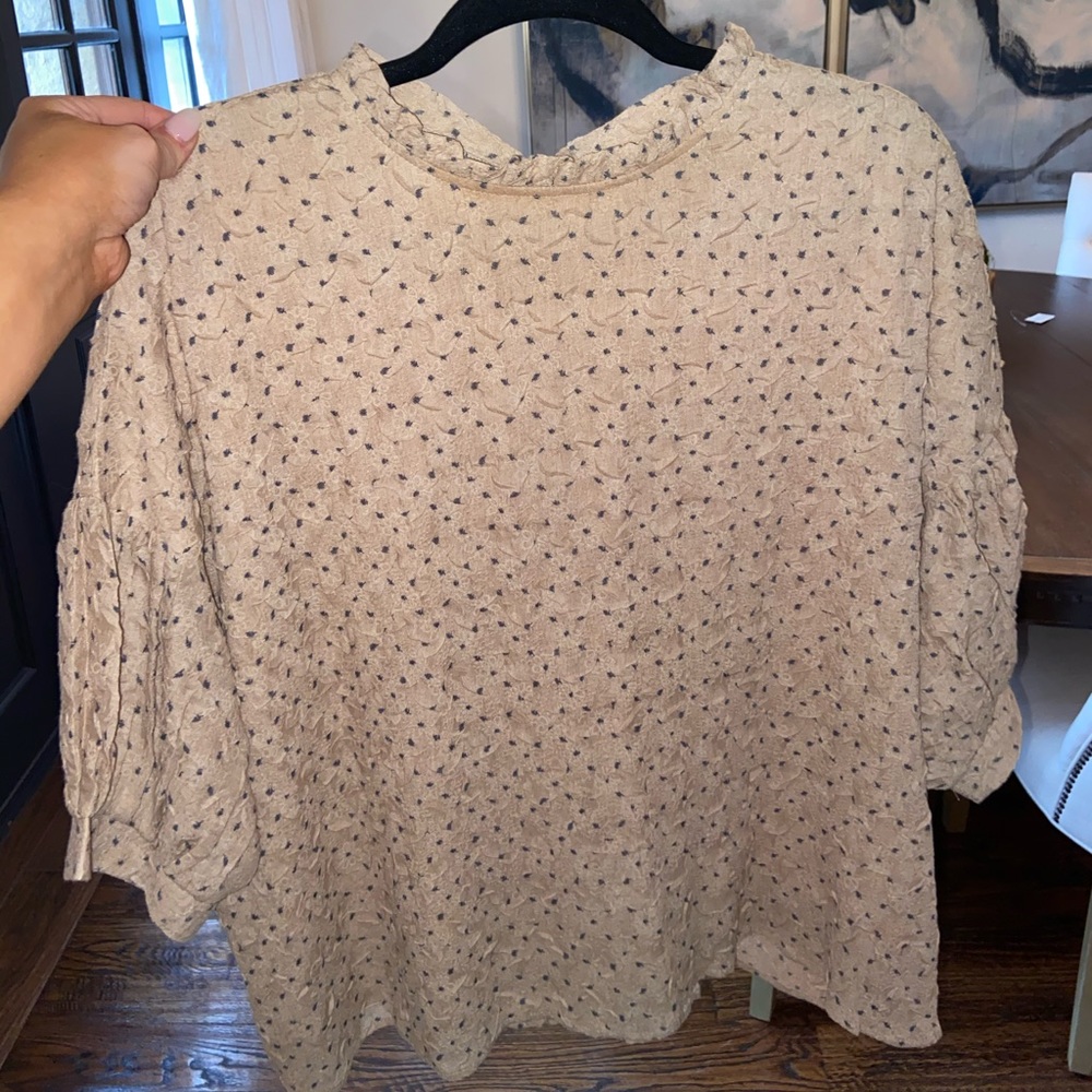 Roolee cream blouse w balloon sleeves